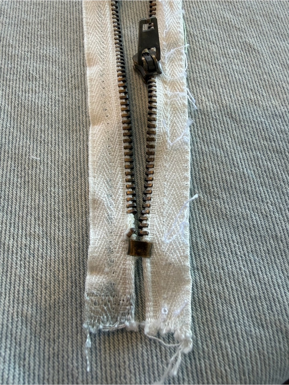 Golden Goose Kim Crystal Jeans SZ24 - Picture 10 of 11